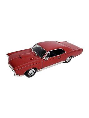 Ertl 36673-R American Muscle 1:18 Diecast 1967 Pontiac GTO Red Car Vintage